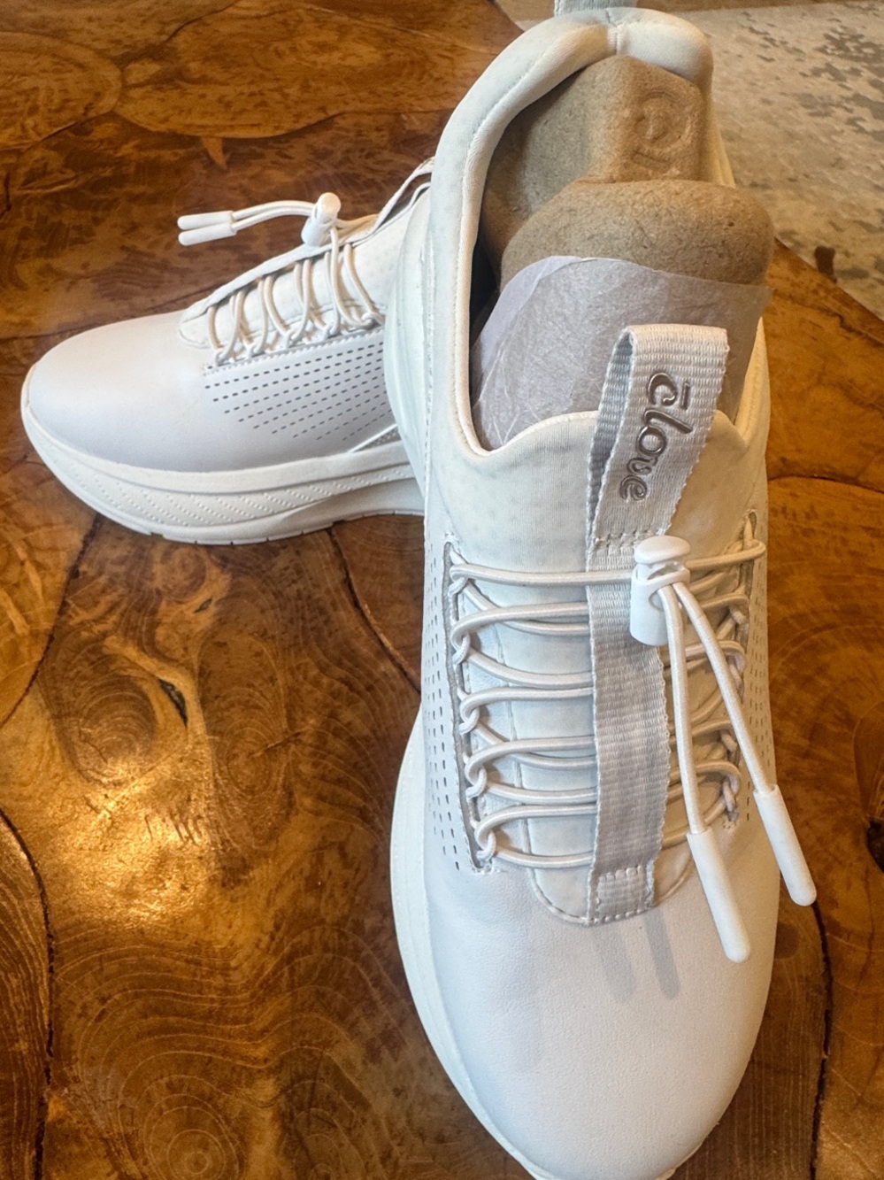 Clove Women's Forte Shoes in Brilliant White